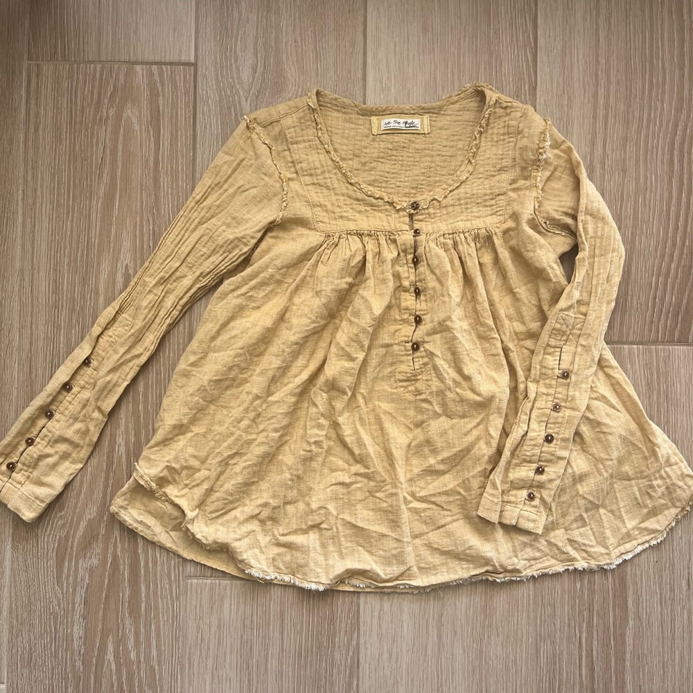 We The Free Women’s TanButton-Up Flowy Tunic Blouse 100% Cotton Size Medium